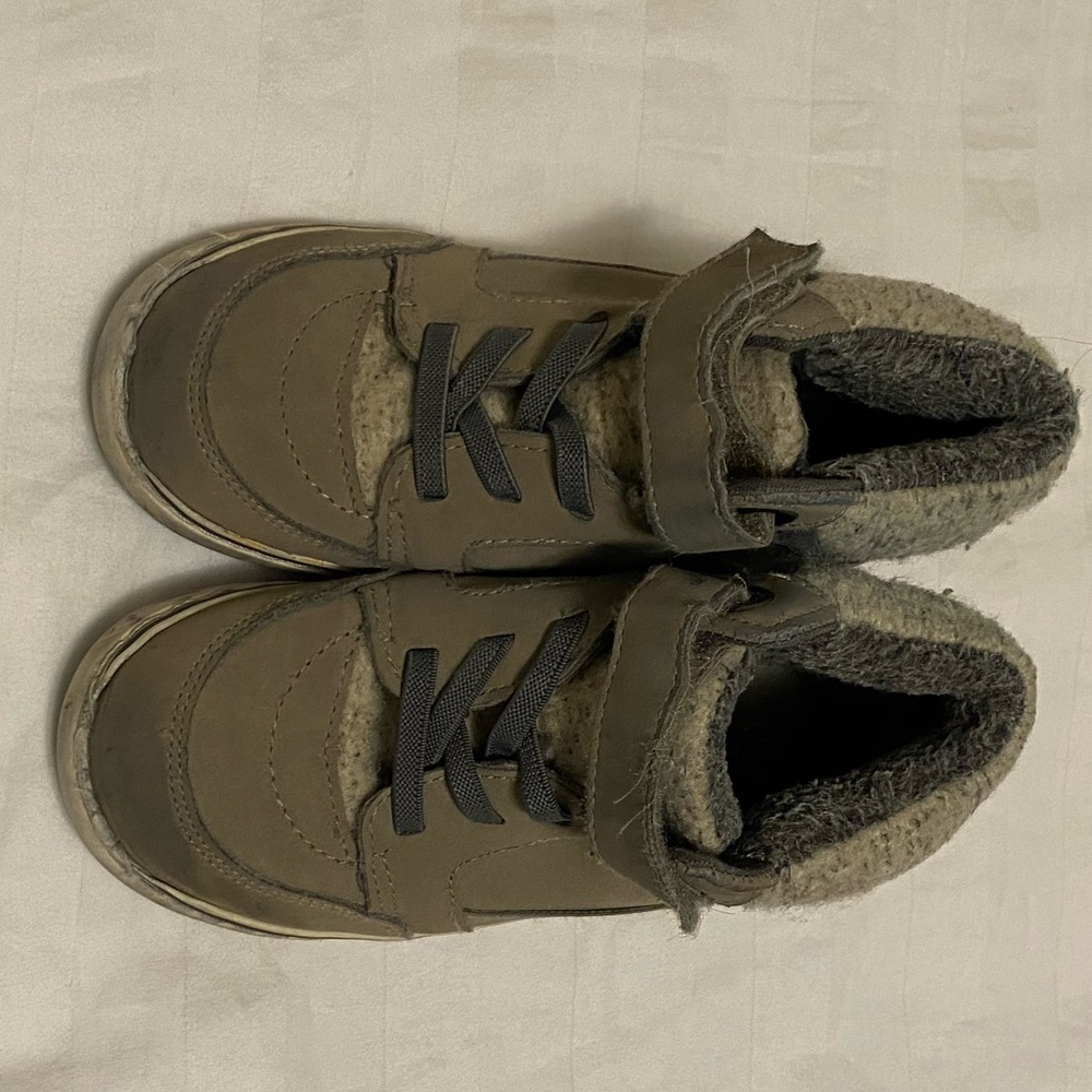 Boys casual high tops